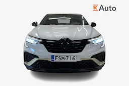 valkoinen Renault Arkana 2023 kuva 4.
