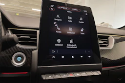 valkoinen Renault Arkana 2023 kuva 14.