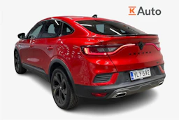 punainen Renault Arkana 2023 kuva 2.