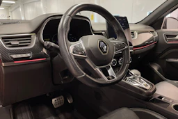 punainen Renault Arkana 2023 kuva 24.