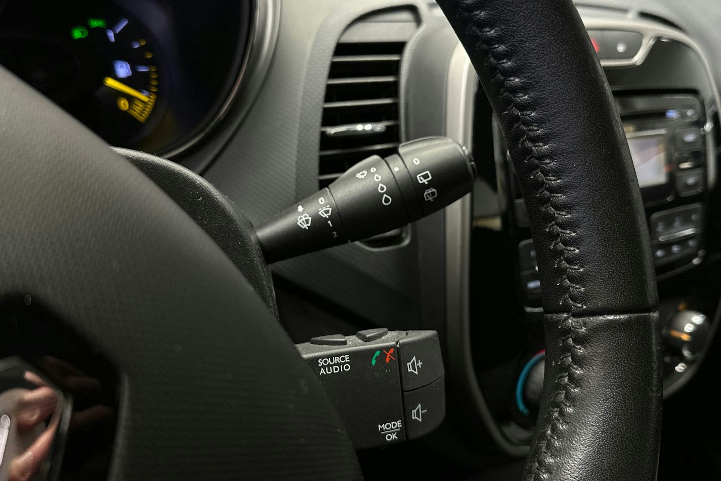 met. sininen Renault Captur 2014 kuva 21.