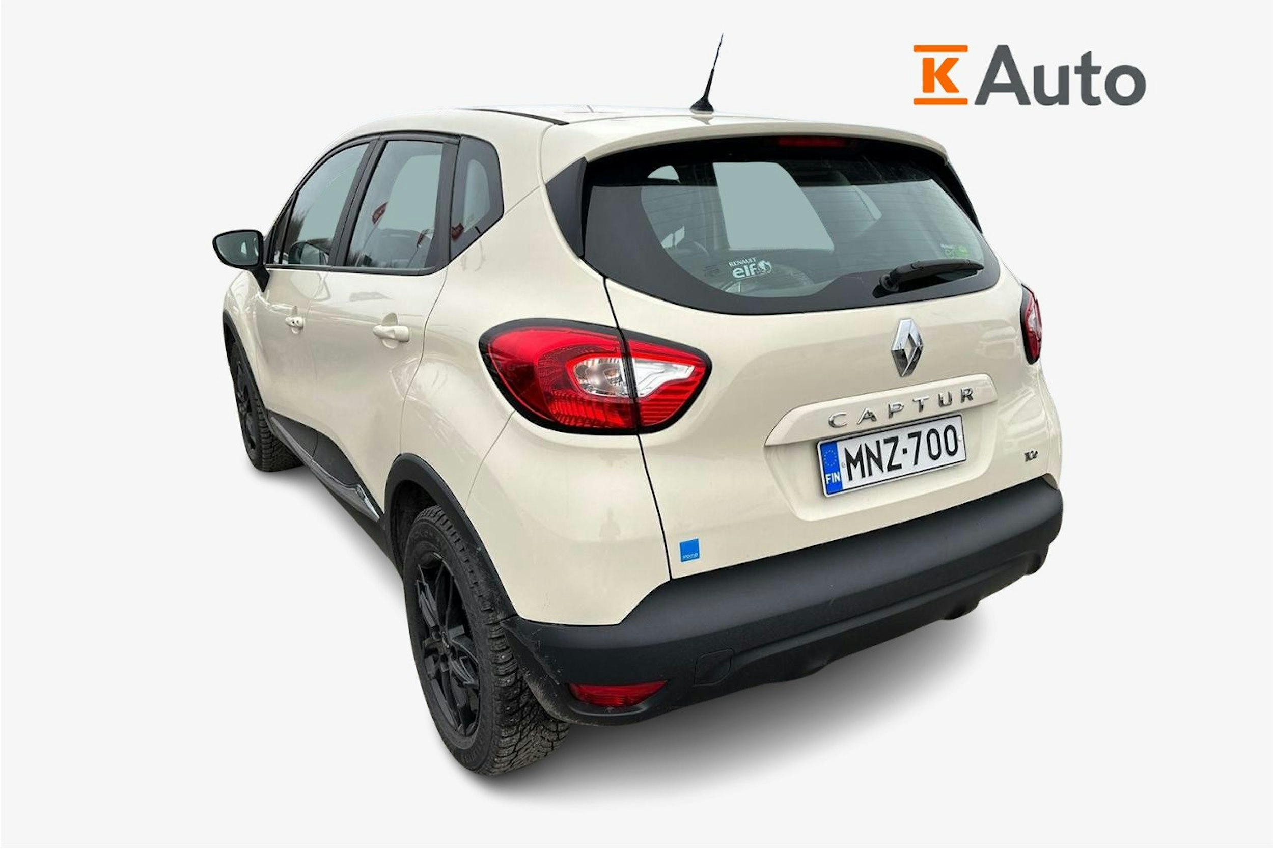 valkoinen Renault Captur 2015 kuva 2.