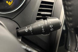 valkoinen Renault Captur 2015 kuva 19.