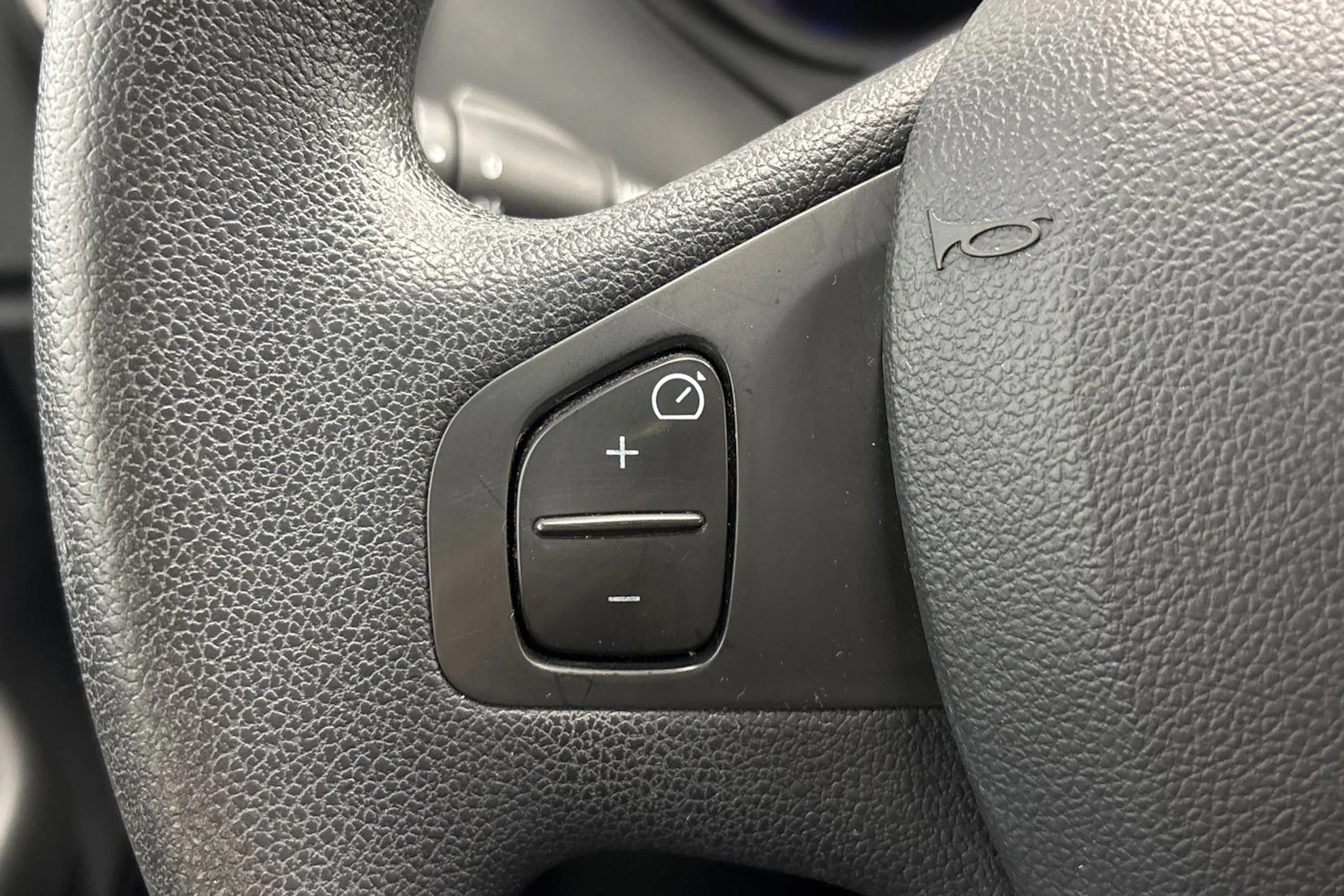 Sininen Renault Captur 2016 kuva 13.