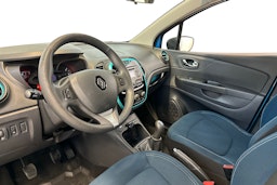 sininen Renault Captur 2016 kuva 7.