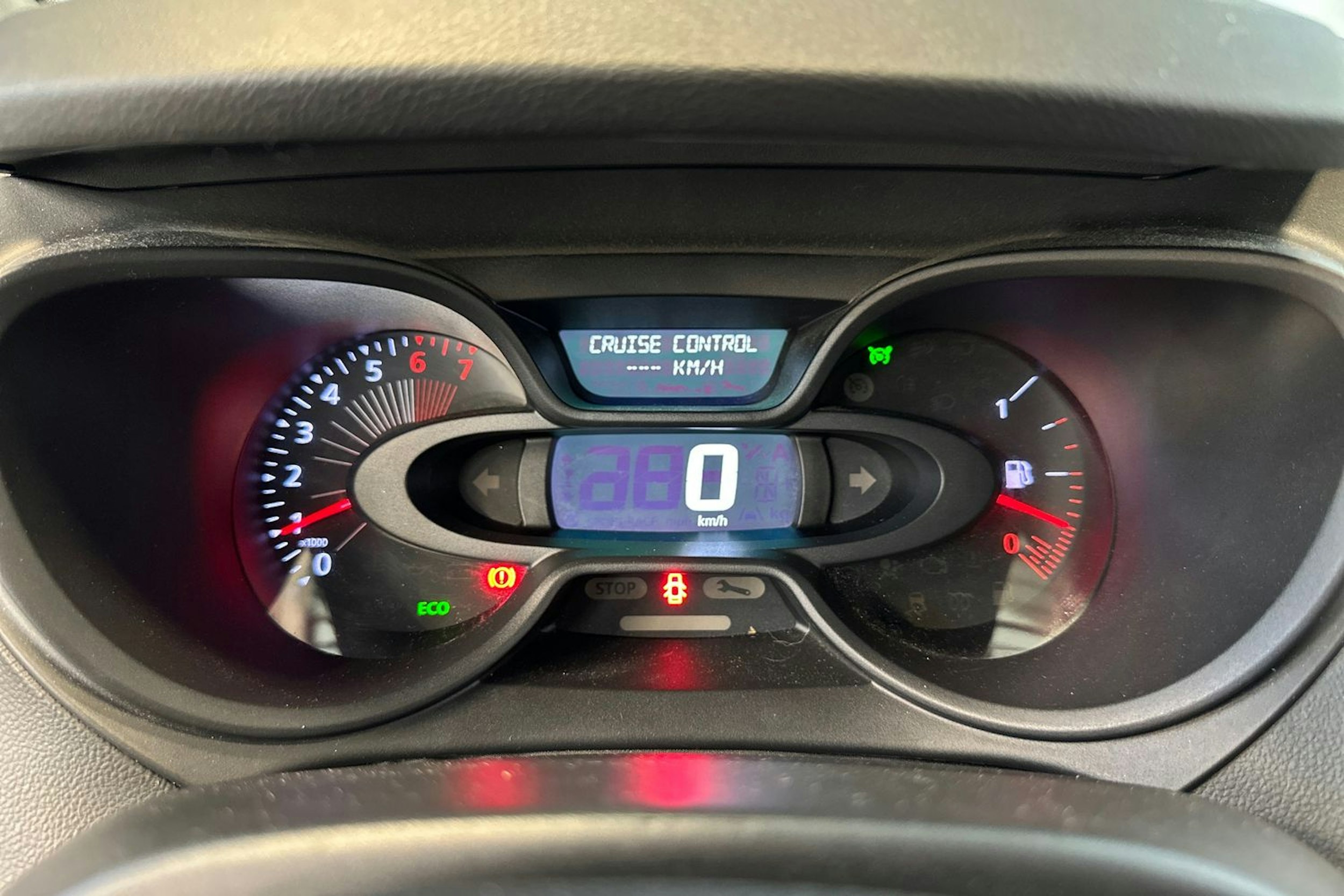 sininen Renault Captur 2016 kuva 20.
