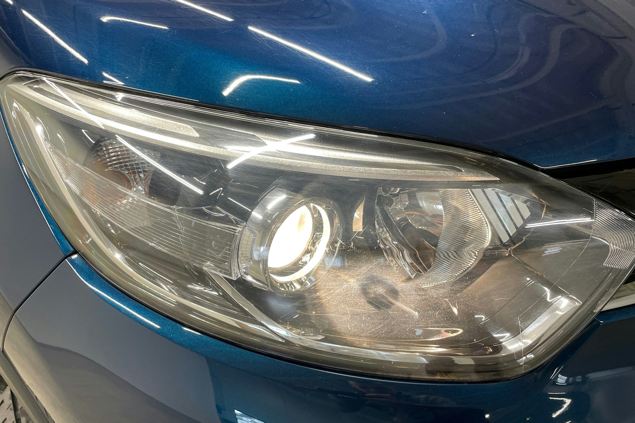sininen Renault Captur 2018 kuva 14.