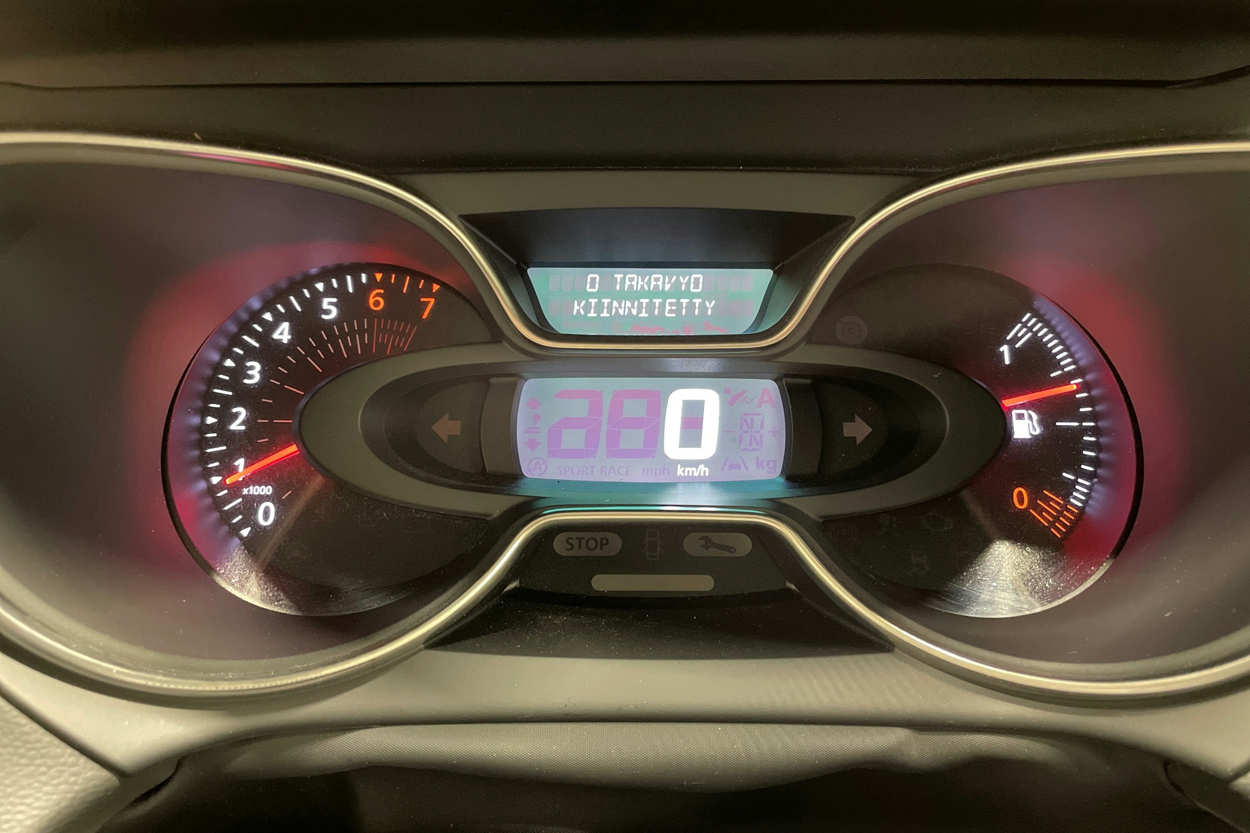 sininen Renault Captur 2018 kuva 16.