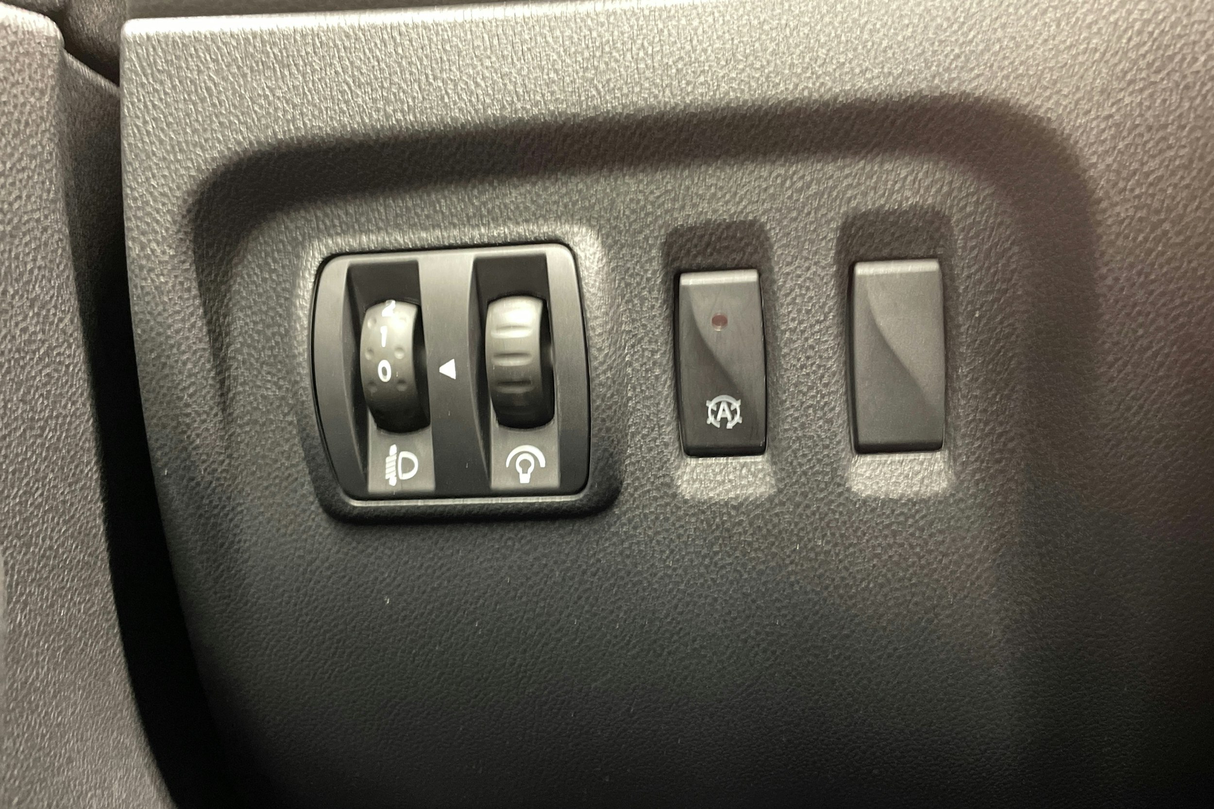 sininen Renault Captur 2018 kuva 21.