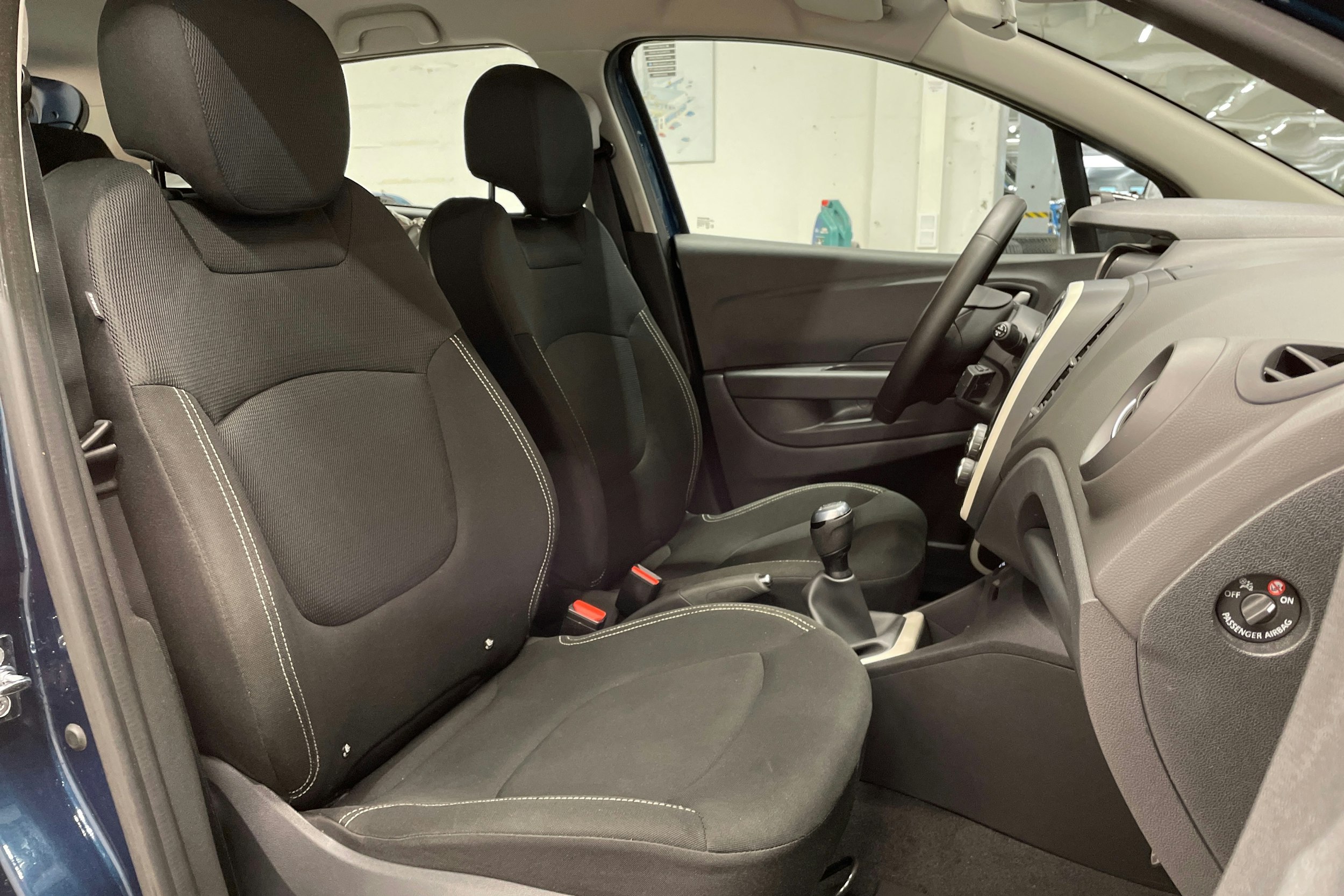 sininen Renault Captur 2018 kuva 25.