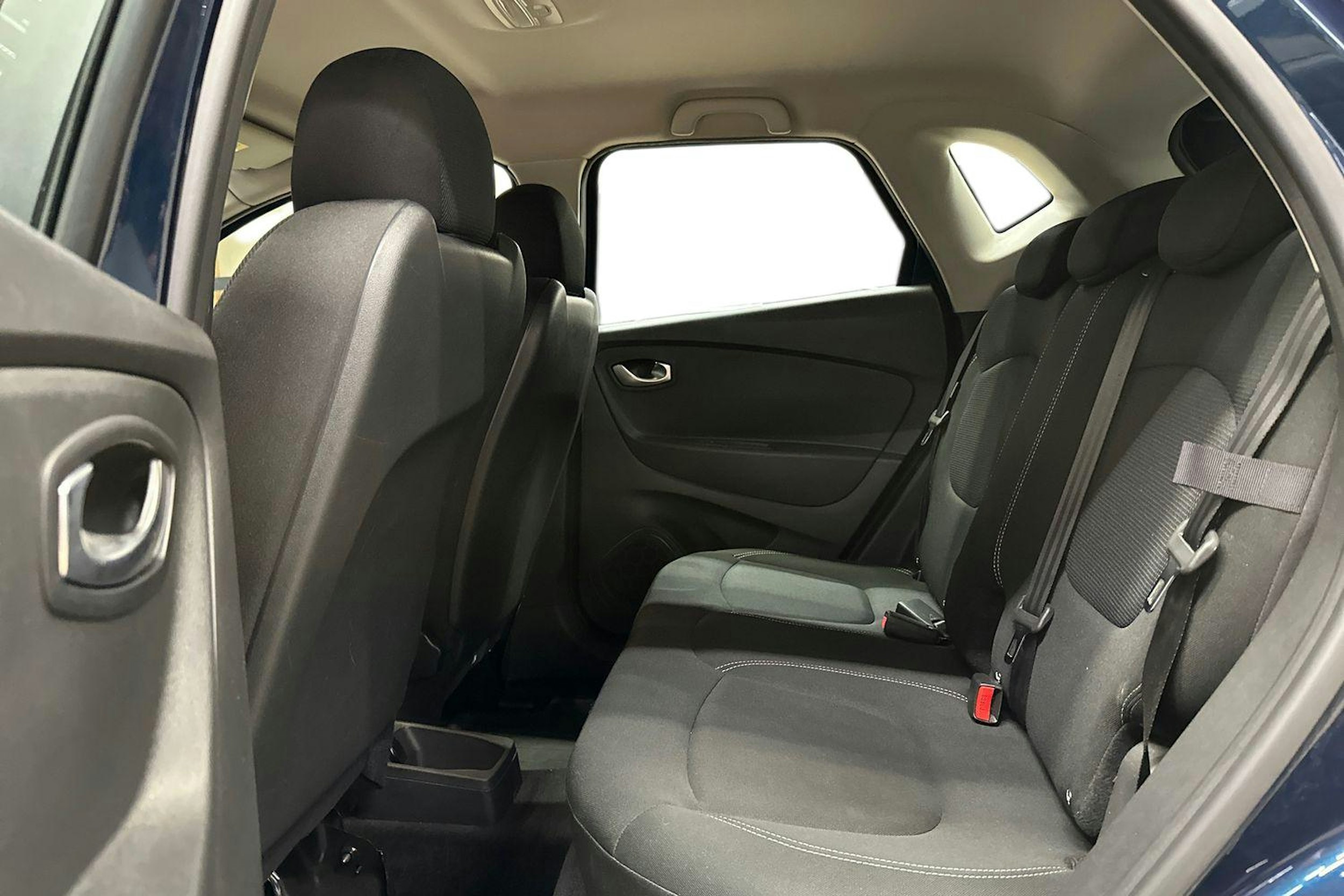 met. sininen Renault Captur 2019 kuva 10.