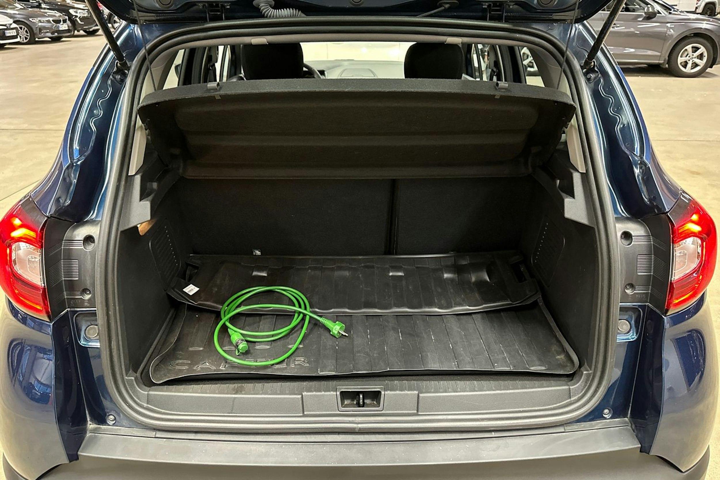 met. sininen Renault Captur 2019 kuva 30.