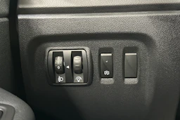 valkoinen Renault Captur 2019 kuva 18.