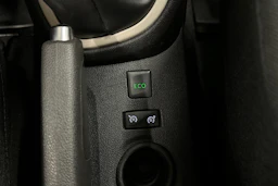 valkoinen Renault Captur 2019 kuva 19.