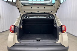 valkoinen Renault Captur 2019 kuva 22.