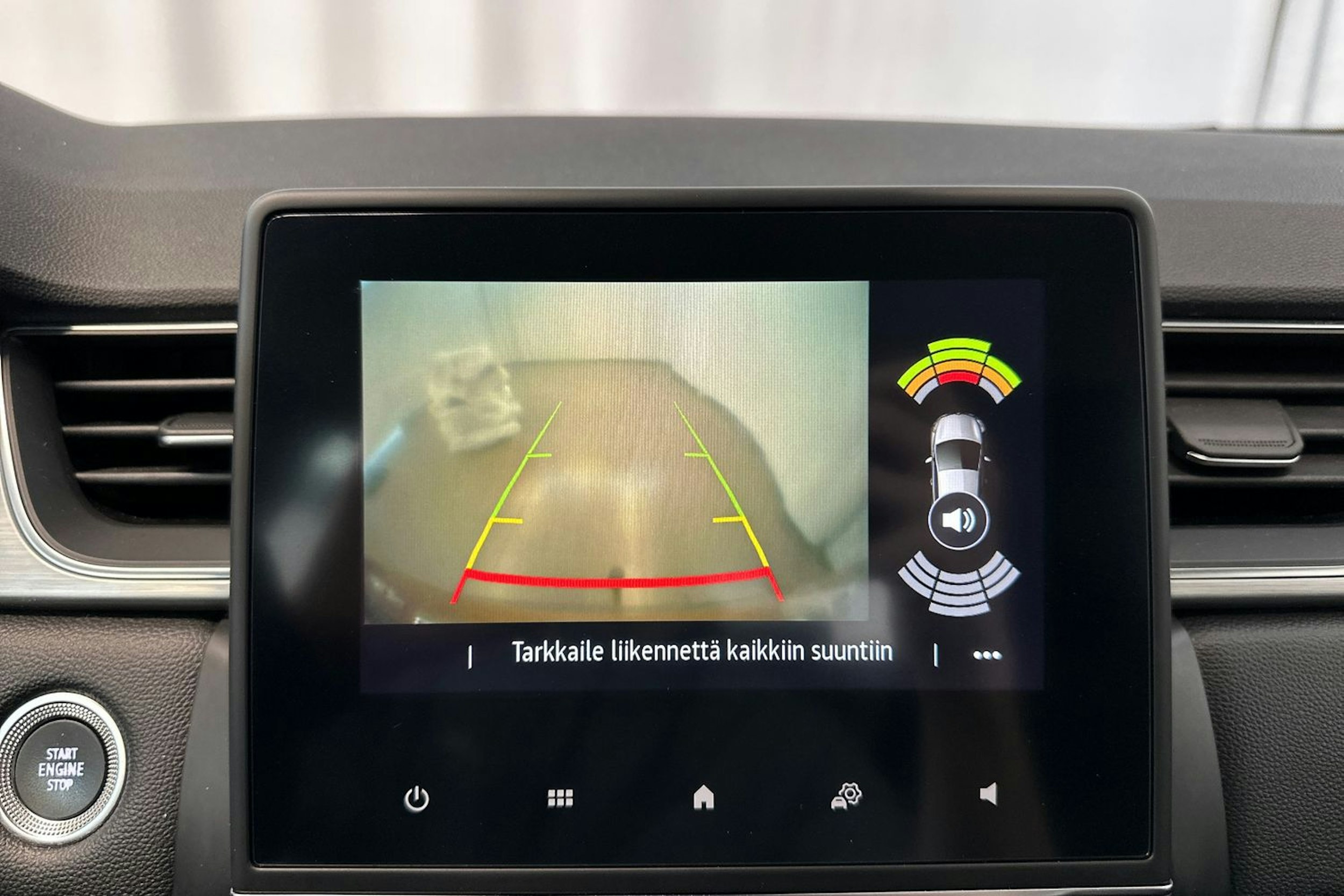 oranssi Renault Captur 2020 kuva 22.