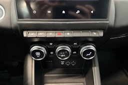 oranssi Renault Captur 2020 kuva 24.