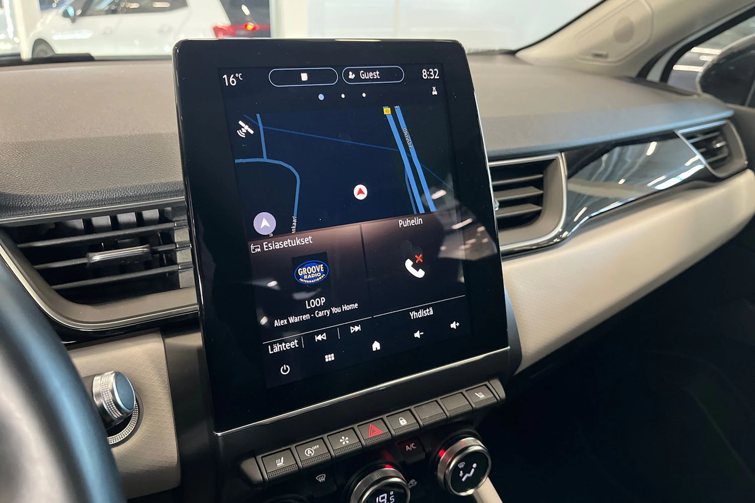 valkoinen Renault Captur 2021 kuva 18.