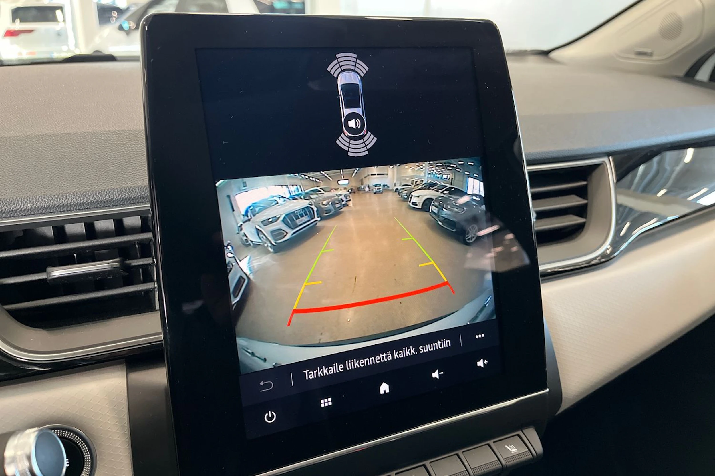 valkoinen Renault Captur 2021 kuva 19.