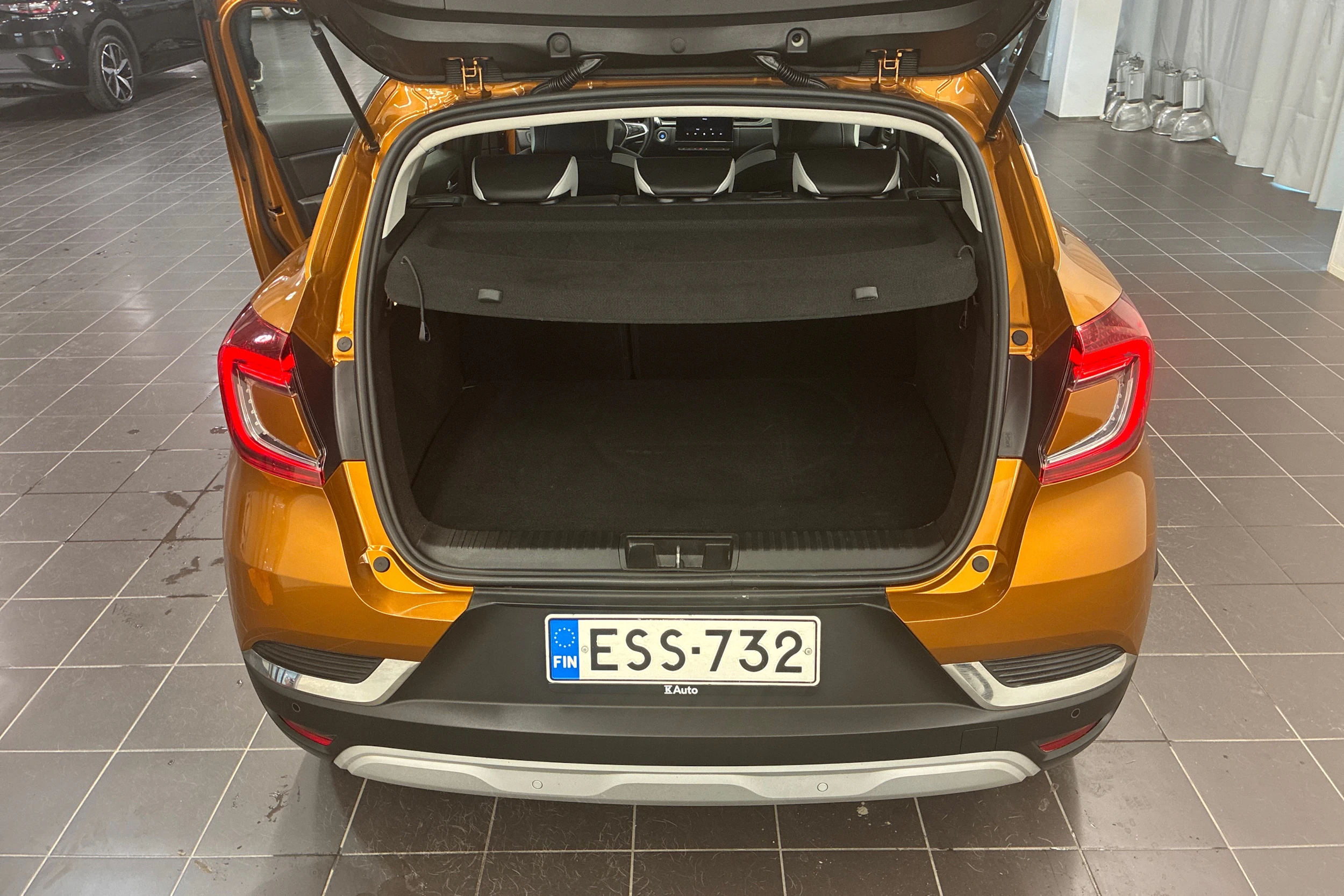 Oranssi Renault Captur 2021 kuva 15.