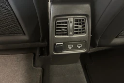Oranssi Renault Captur 2021 kuva 16.