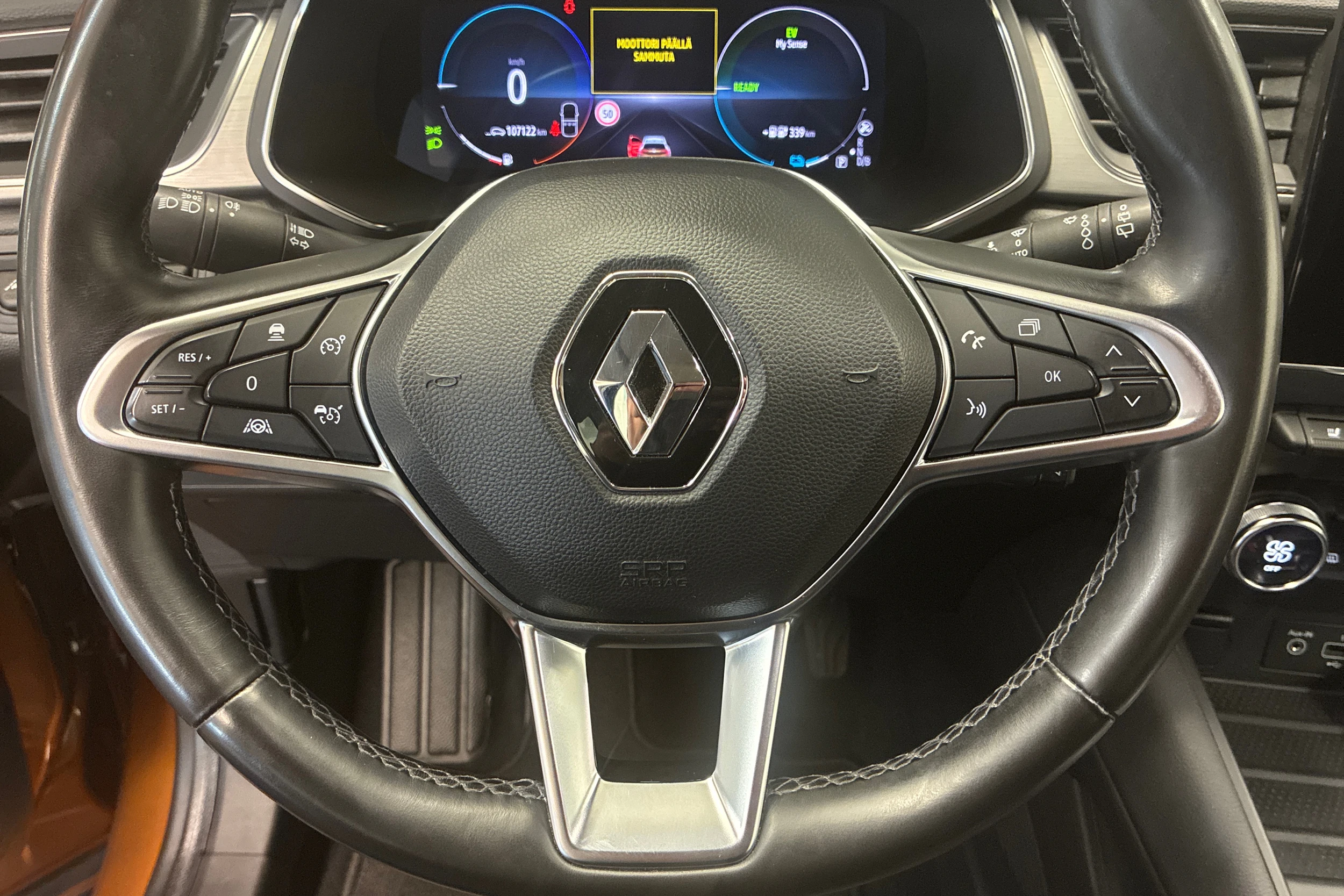 Oranssi Renault Captur 2021 kuva 17.