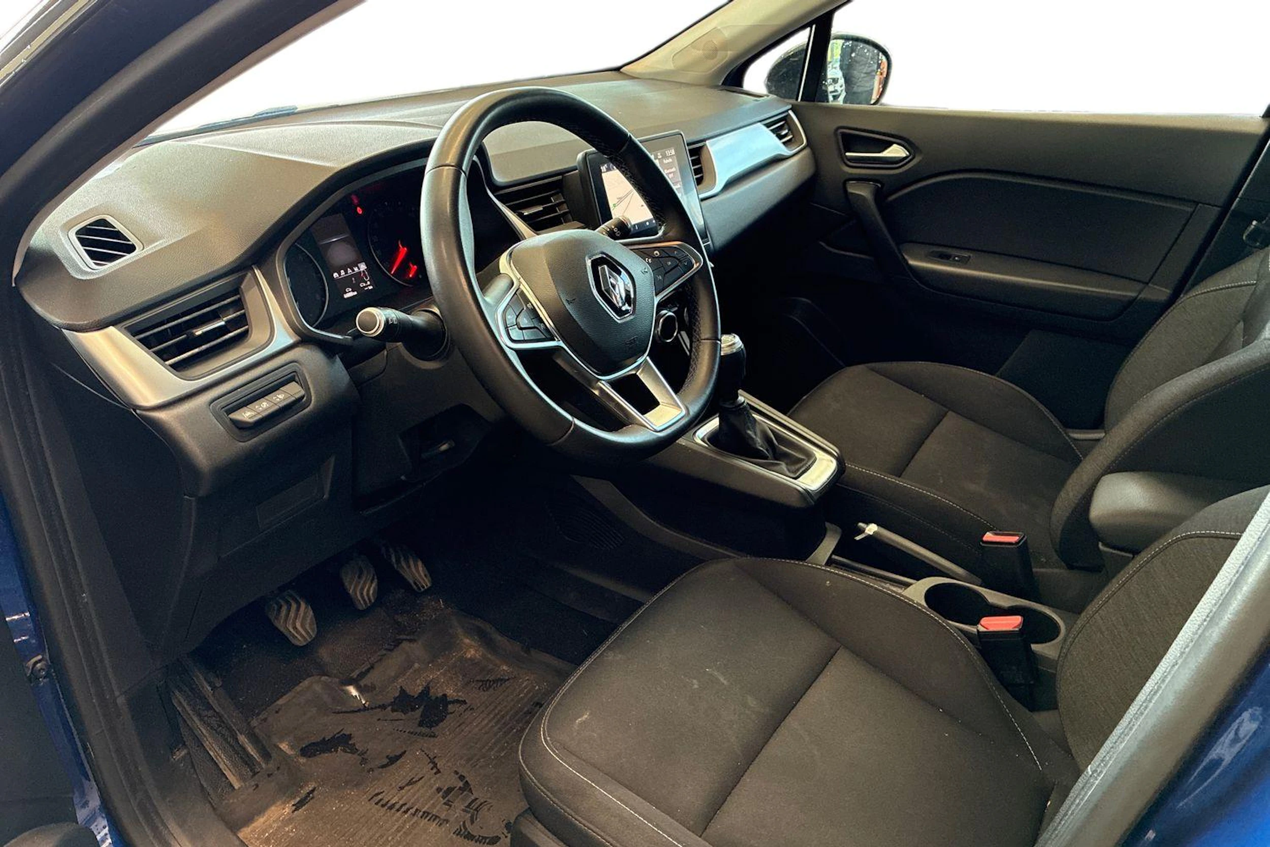 sininen Renault Captur 2021 kuva 3.