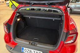 Punainen Renault Captur 2021 kuva 17.