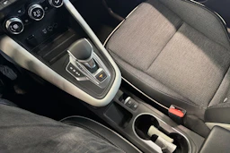 Punainen Renault Captur 2021 kuva 31.