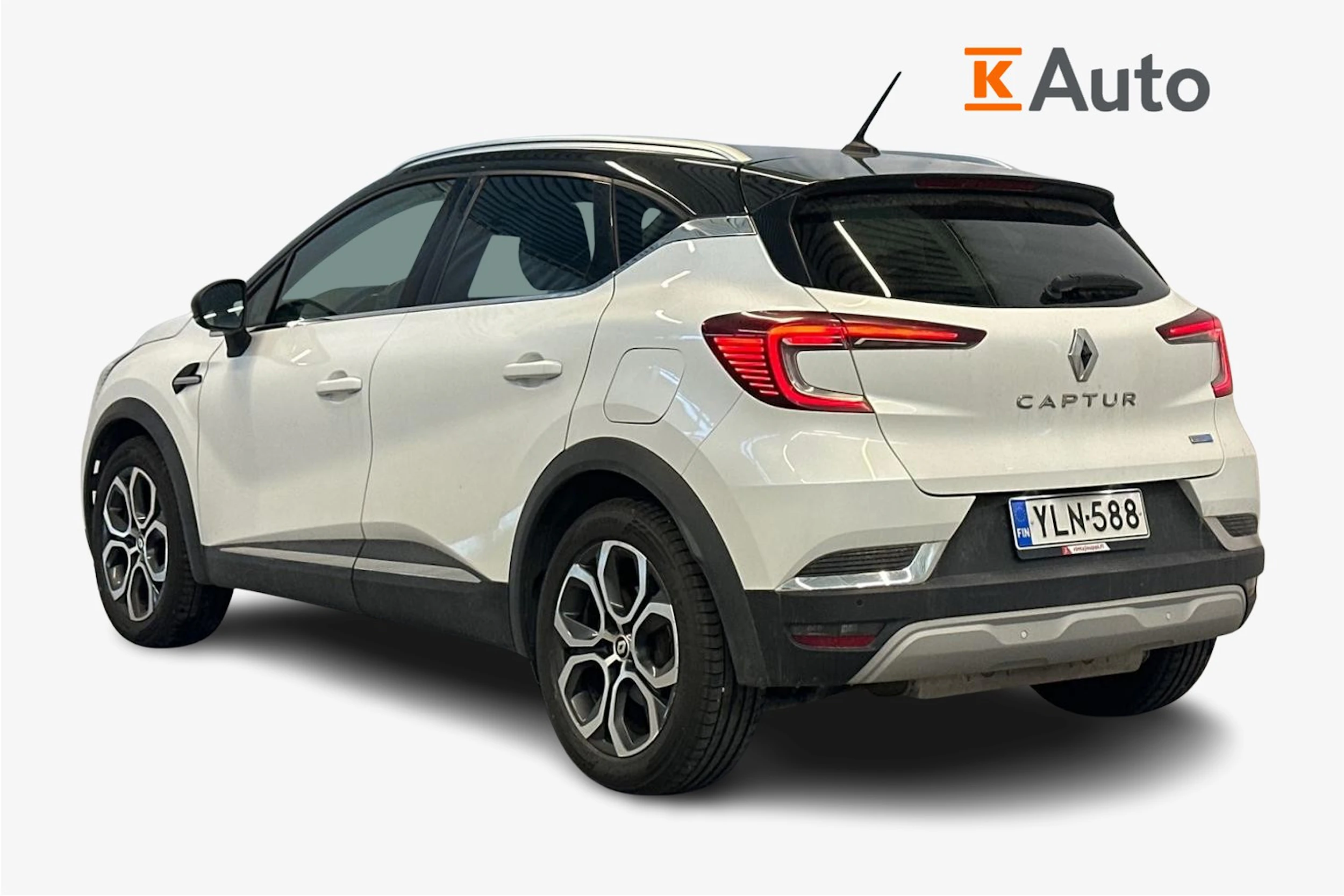 valkoinen Renault Captur 2022 kuva 2.