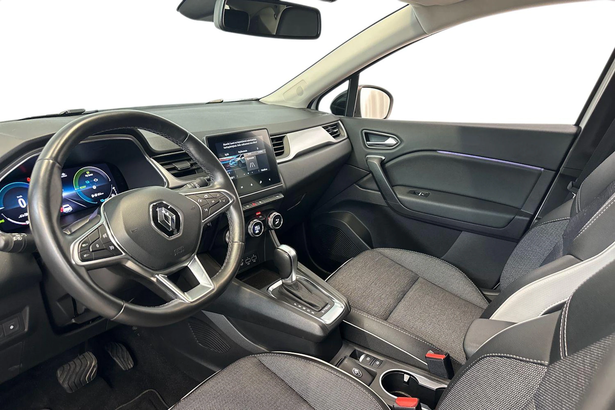 valkoinen Renault Captur 2022 kuva 6.