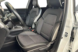 valkoinen Renault Captur 2022 kuva 7.