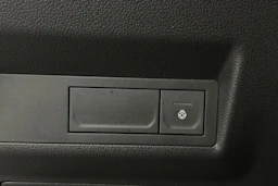 valkoinen Renault Captur 2022 kuva 16.