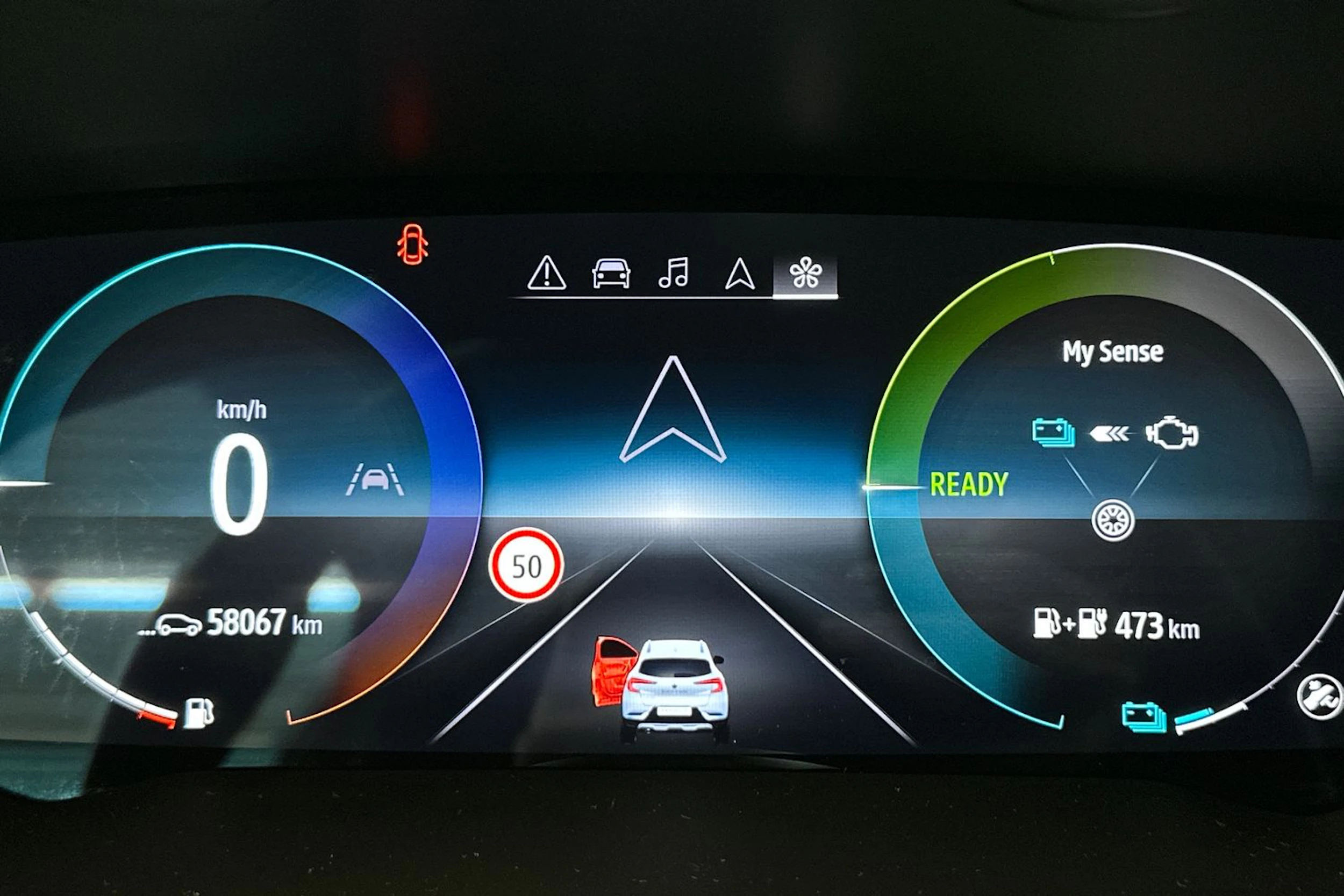 valkoinen Renault Captur 2022 kuva 19.