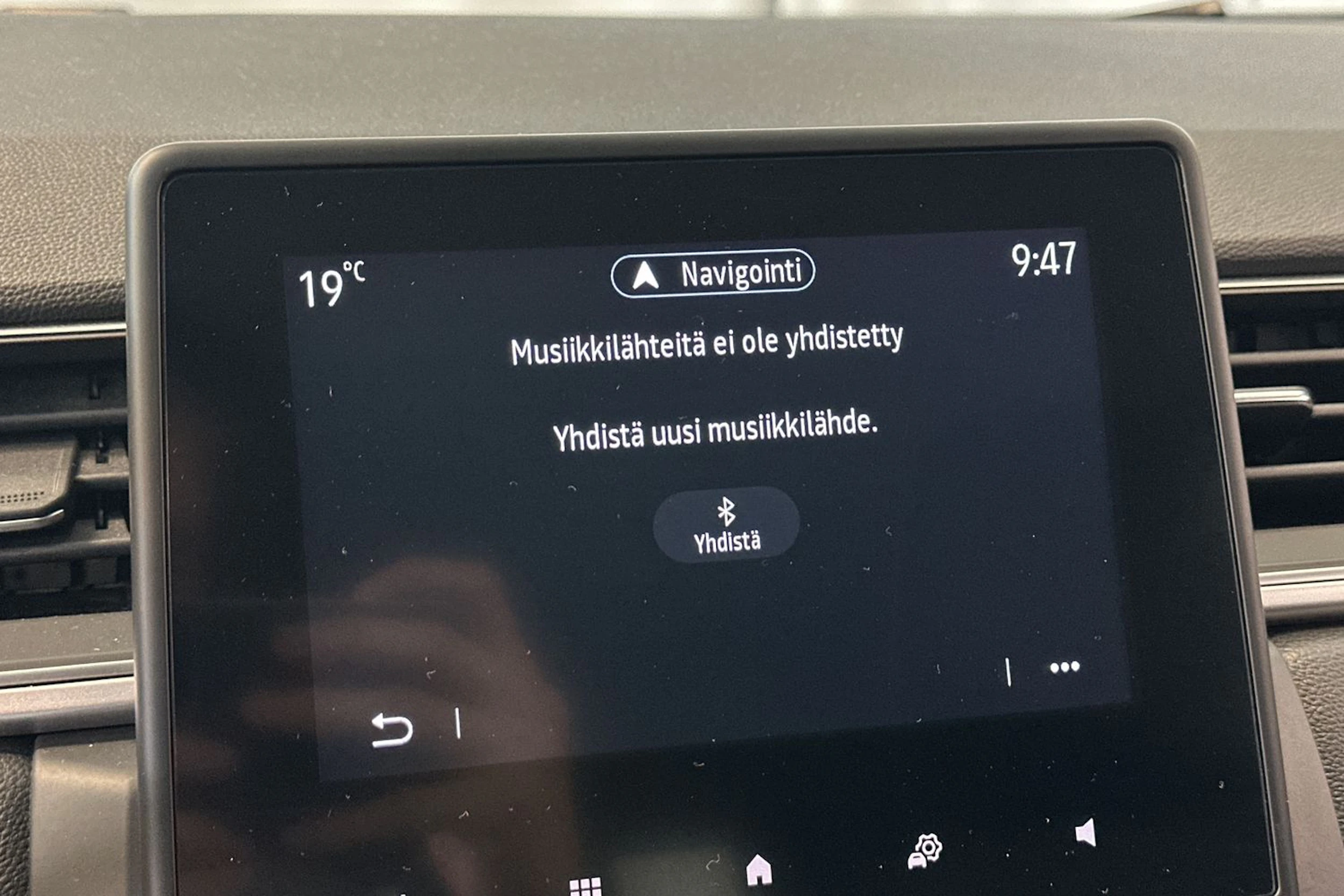 valkoinen Renault Captur 2022 kuva 23.