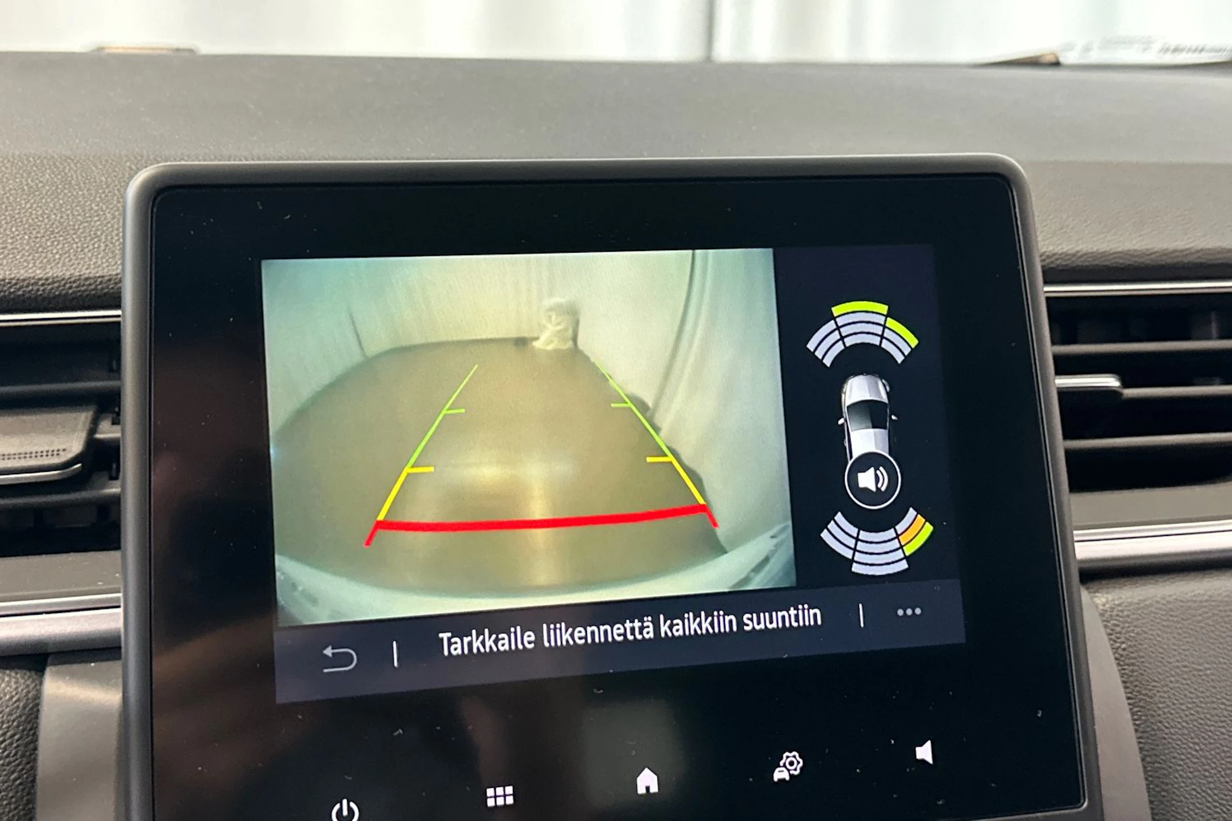 valkoinen Renault Captur 2022 kuva 26.