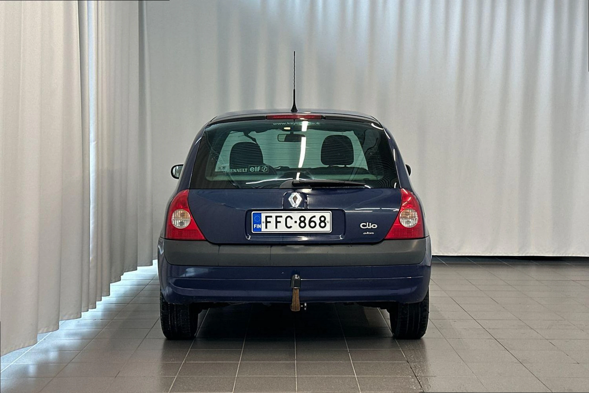 sininen Renault Clio 2002 kuva 6.