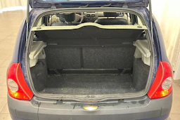 sininen Renault Clio 2002 kuva 16.