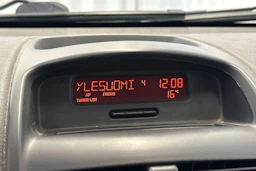 sininen Renault Clio 2002 kuva 24.