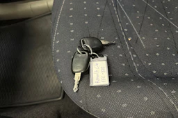 sininen Renault Clio 2002 kuva 30.