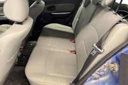 sininen Renault Clio 2005 kuva 8.