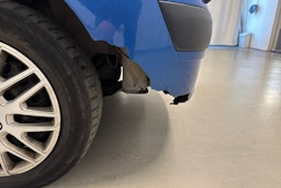 sininen Renault Clio 2005 kuva 15.
