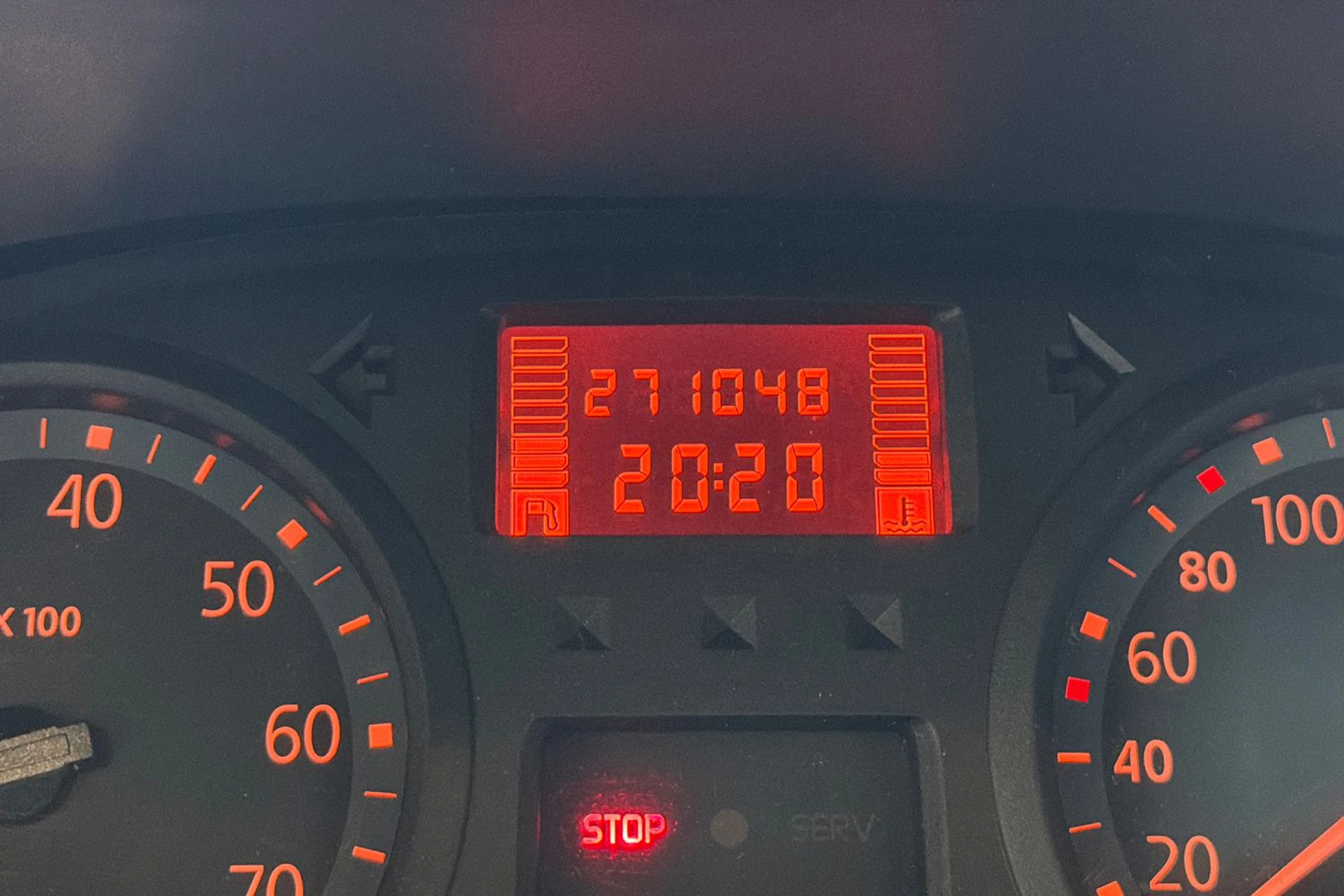 harmaa Renault Clio 2006 kuva 12.