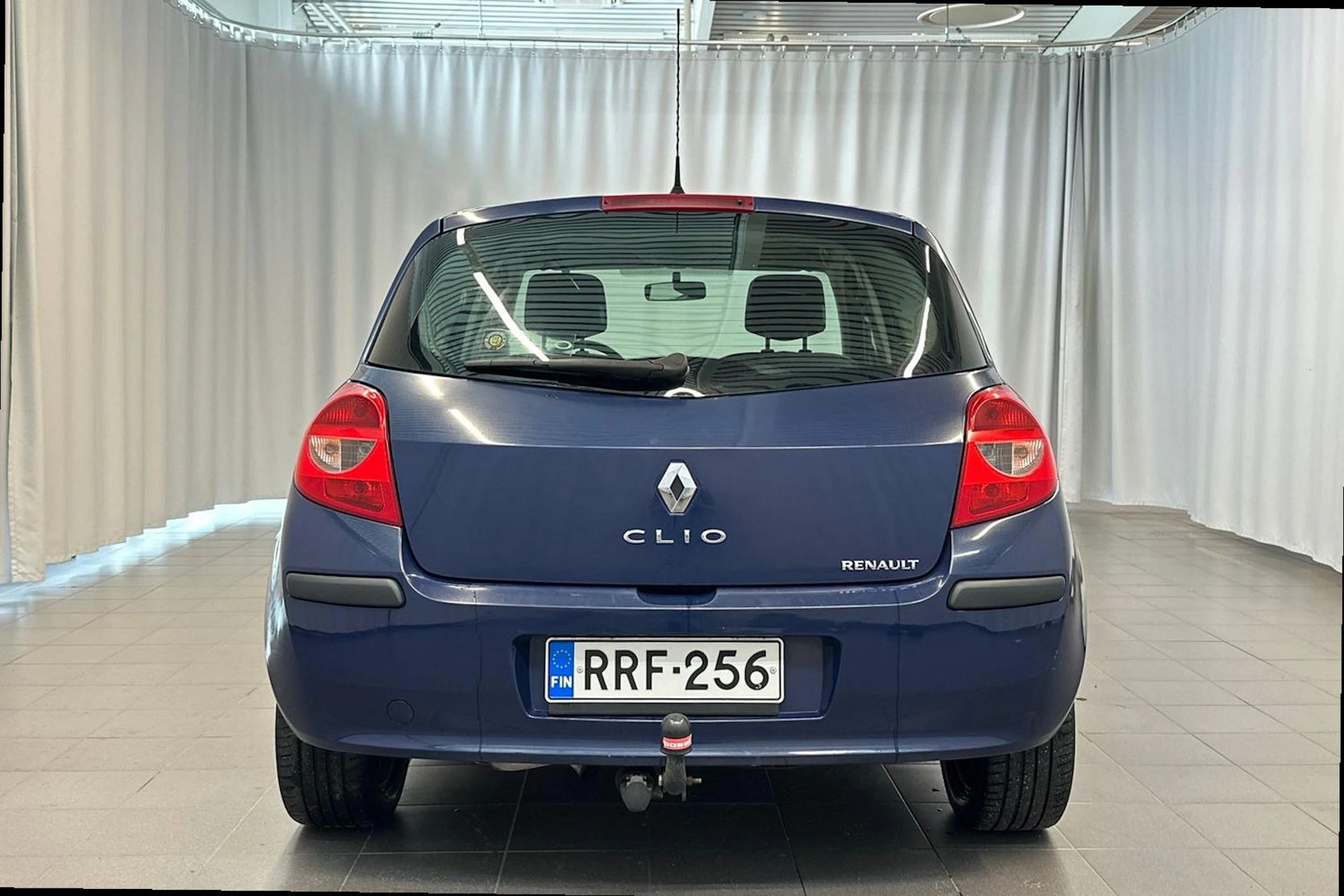 sininen Renault Clio 2006 kuva 6.