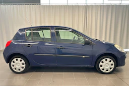 sininen Renault Clio 2006 kuva 8.
