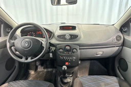 sininen Renault Clio 2006 kuva 12.