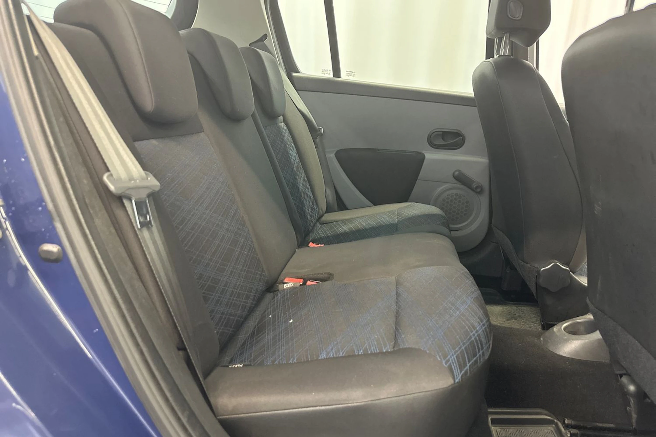 sininen Renault Clio 2006 kuva 13.