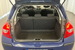 sininen Renault Clio 2006 kuva 16.