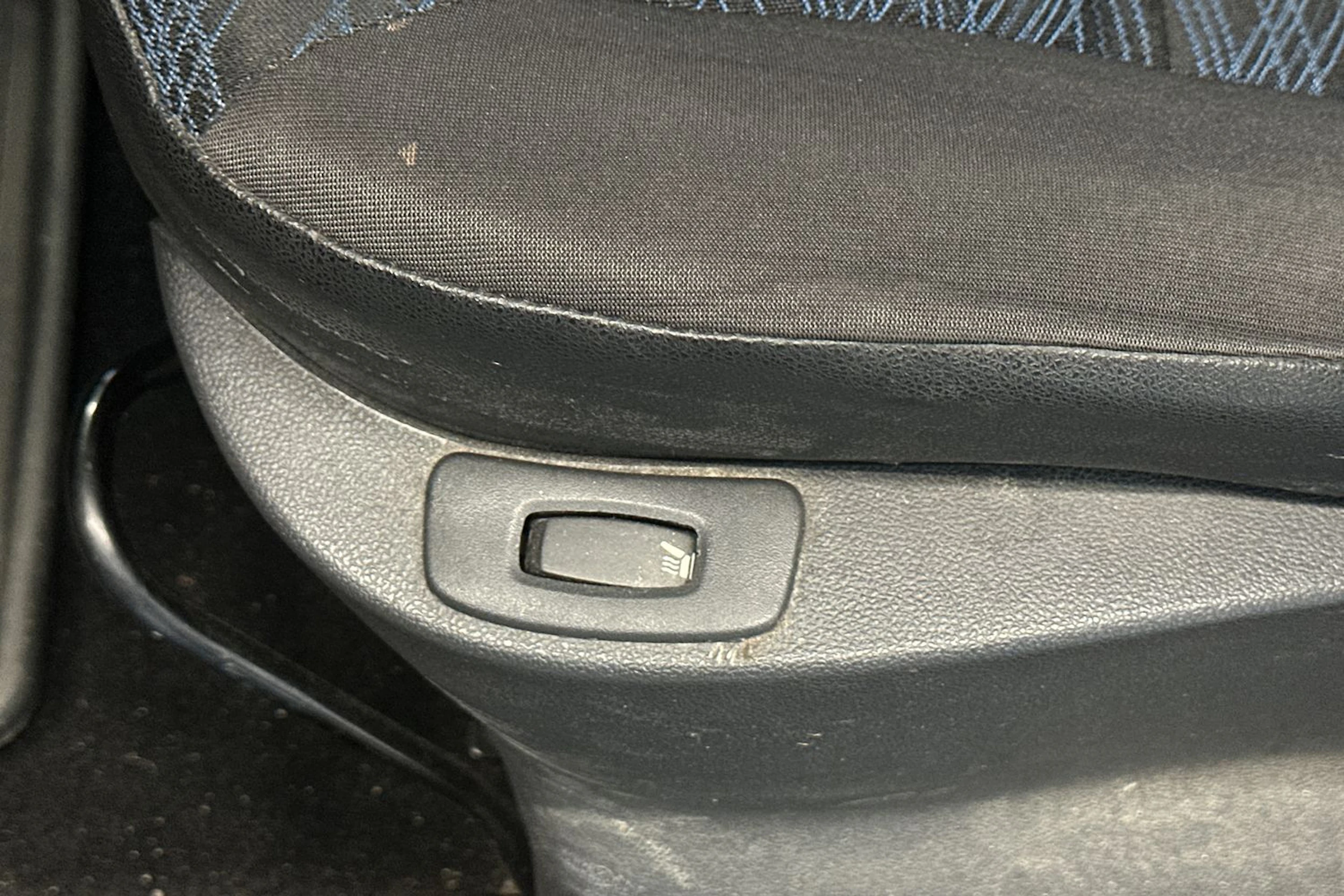 sininen Renault Clio 2006 kuva 18.