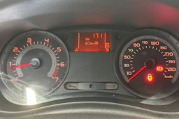sininen Renault Clio 2006 kuva 21.